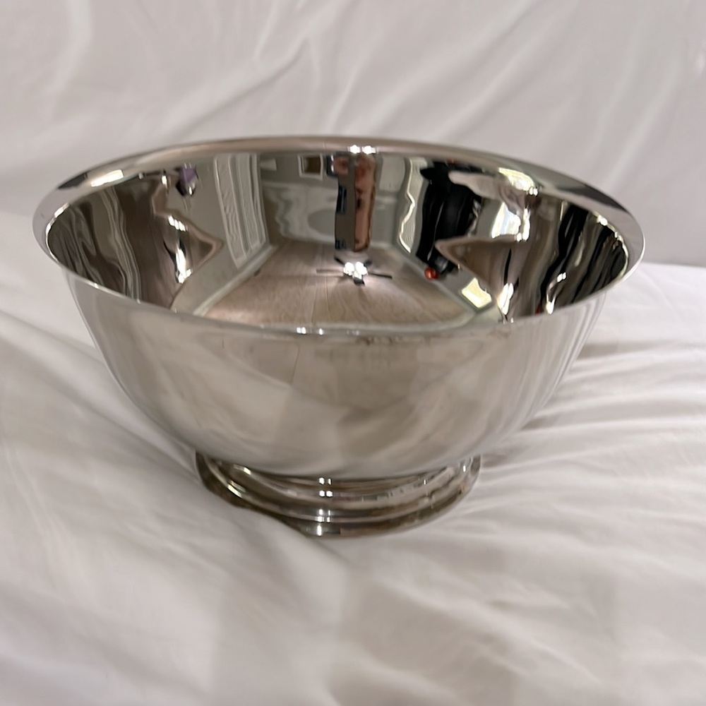 Vintage Sheridan Silver Plate Bowl, 10” dia x 5”